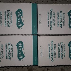 4 GOJO 2257 Micrell NXT Antibacterial Lotion Soap